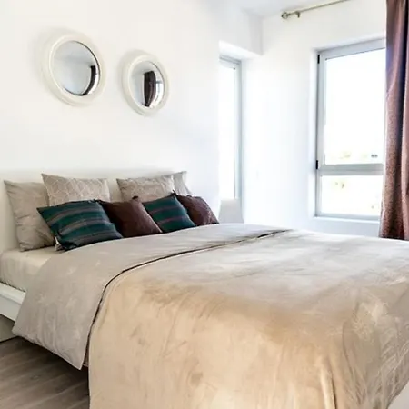 Top Callao Villa